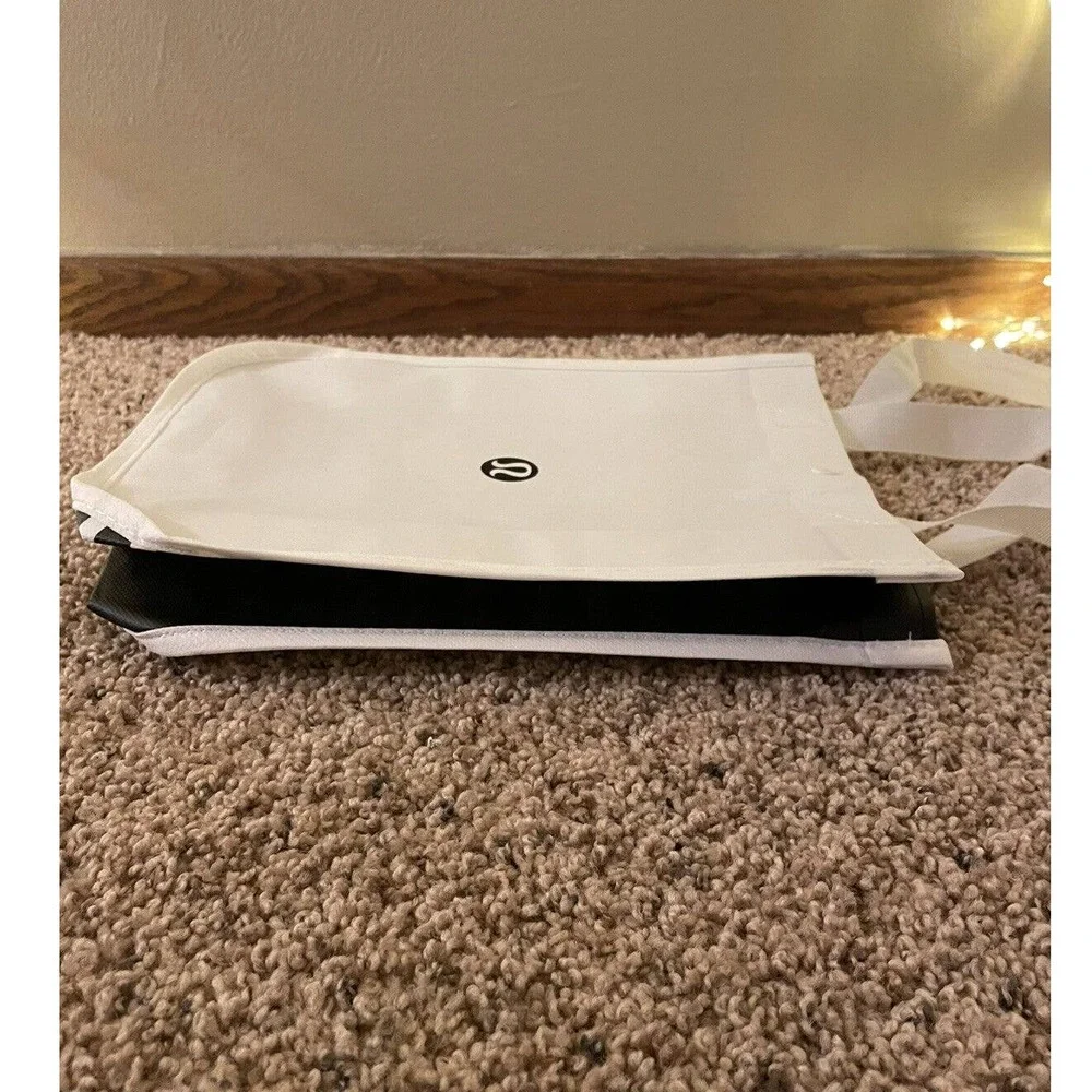 SOLD***Lululemon- Small Reusable Tote Bag Snap Button Close White 9" x 12" - Picture 5 of 5